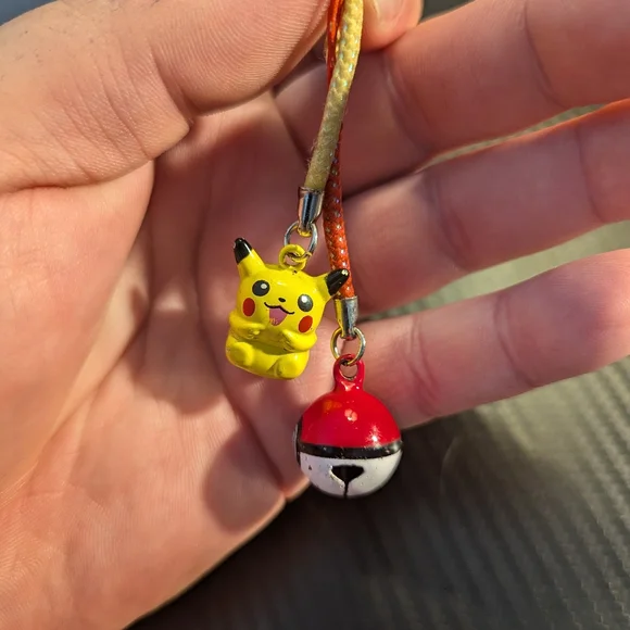 Pokemon Keychain Bells - Picture 2 of 2